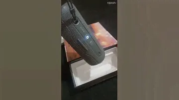 Колонка JBL Flip 6 серого цвета, осмотр коробки и внешнего вида. Распаковка, включение и выключение.
