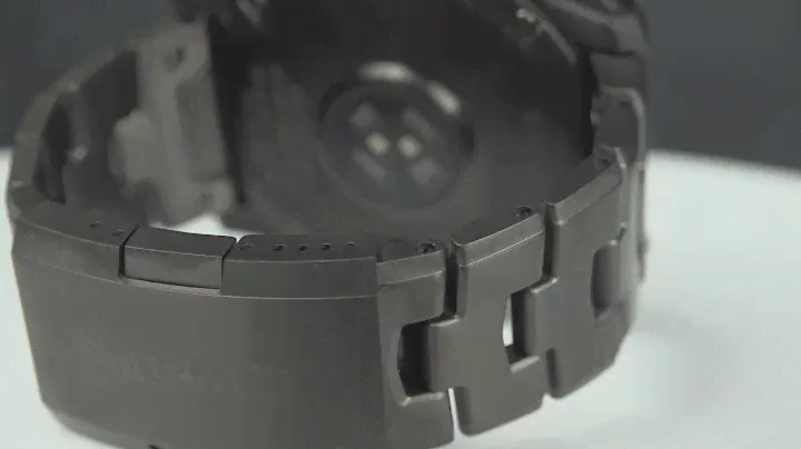 Unboxing Garmin Quickfit Vented Titanium Bracelet with Carbon Gray DLC Coating