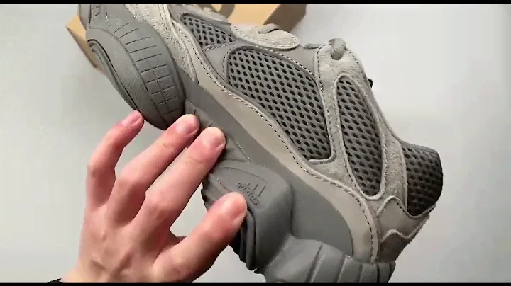 Кроссовки Adidas Yeezy Boost 500. Обзор.